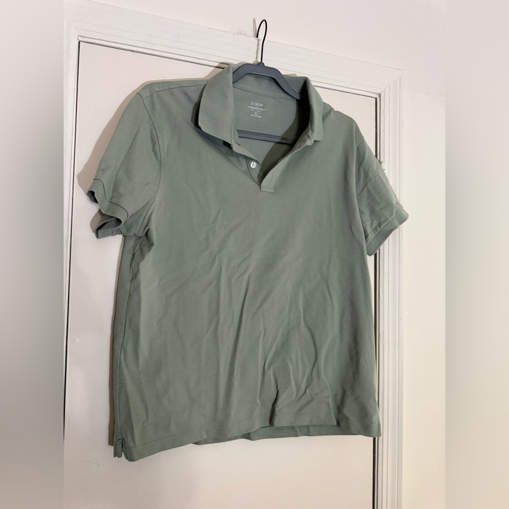J. Crew Olive Flex Pique Polo
Size Large
In great condition